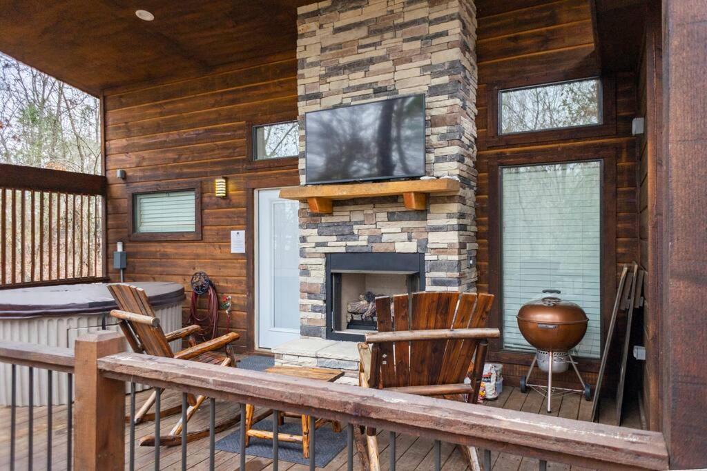 Diamond Cabin W/ Jet Shower & Secluded Back Deck! 布罗肯鲍 外观 照片
