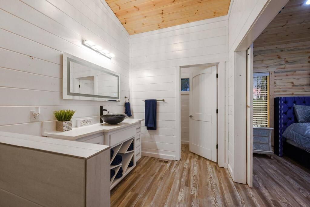 Diamond Cabin W/ Jet Shower & Secluded Back Deck! 布罗肯鲍 外观 照片