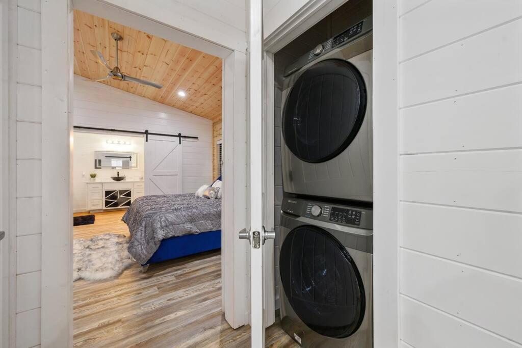 Diamond Cabin W/ Jet Shower & Secluded Back Deck! 布罗肯鲍 外观 照片